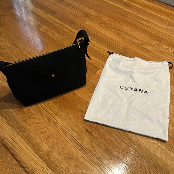 Cuyana Bags Cuyana Medium Sling Bag Poshmark